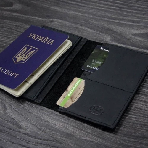 Обкладинка для паспорта BlankNote 2.0 чорна (BN-OP-2-g-karbon): Стать унісекс