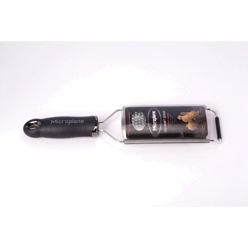 Терка велика Microplane GOURMET (31.2x7.5x3 см) (45000): Особливості Захисний футляр