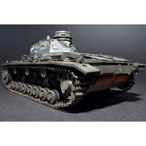 Сборная модель MiniArt Средний танк Pz.III Ausf D (MA35169) фото 14