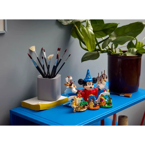 Конструктор LEGO Ideas Магія Діснея (21352) фото 8
