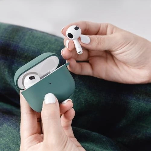 Чехол для наушников Switcheasy Skin Soft Touch Silicone Pine Green (GS-108-174-193-175) for Apple AirPods 3 фото 9