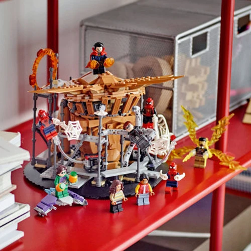 Конструктор LEGO Marvel Решающий бой Человека-Паука (76261): Рекомендуемый возраст 10