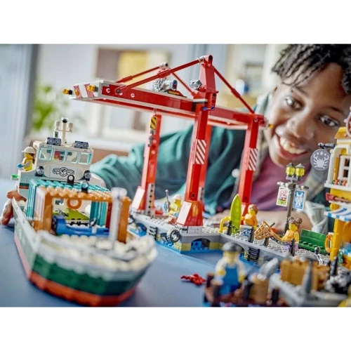 Конструктор LEGO City City Морская гавань с грузовым судном 1226 деталей (60422) фото 8