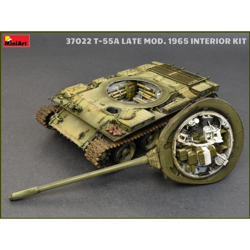 Збірна модель MiniArt Радянський середній танк Т-55А зразка 1965 р пізній з інтер'єром 1:35 (MA37022) фото 4
