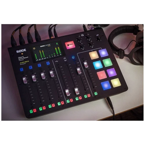 Микшерный пульт Rode Caster Pro фото 4