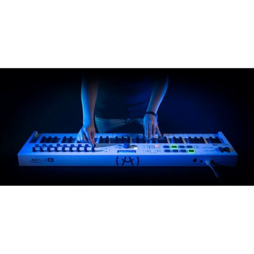 MIDI-клавиатура Arturia KeyLab Essential 61 + Arturia Pigments 3.5: Механика Базовая