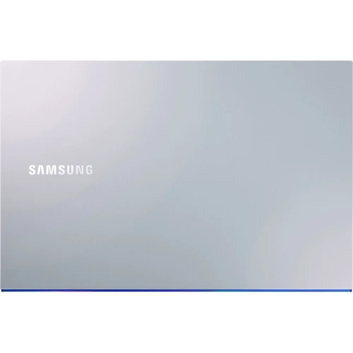 Ноутбук Samsung Galaxy Book Ion (NP950XCJ-K04IT): Экран 15,6" OLED (1920x1080) Full HD