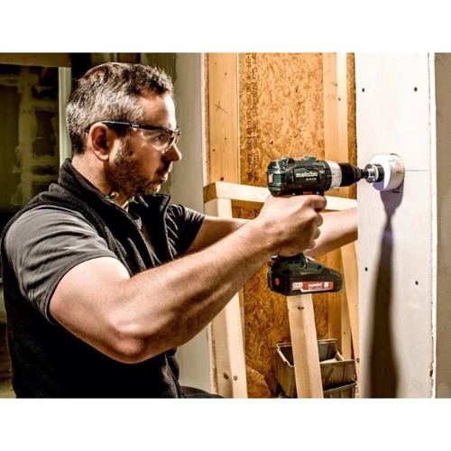 Шуруповерт Metabo BS 18 LT BL (602325550): Тип патрона быстрозажимной