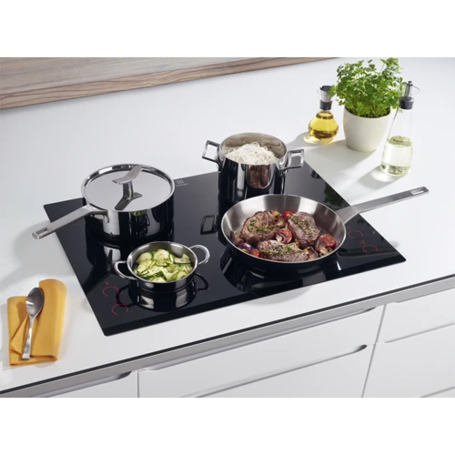 Варильна поверхня електрична Electrolux EHD7740FOK: Кількість конфорок 4