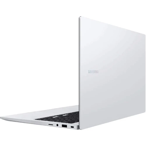 Ноутбук Samsung Galaxy Book 4 (NP750XGK-KS2US): Екран 15,6" IPS (1920x1080) Full HD