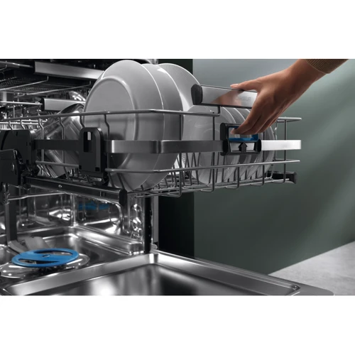 Посудомоечная машина Electrolux EEC967300L фото 8