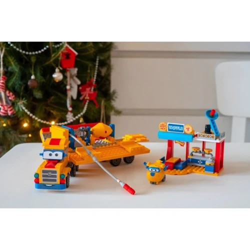 Конструктор Super Wings Small Blocks Buildable Vehicle Set Грузовик и магазин (EU385008)