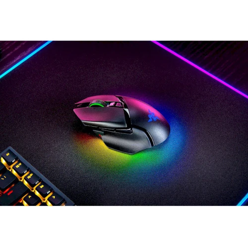 Мишка Razer Basilisk V3 Pro (RZ01-04620100-R3G1): Ергономіка для правой руки