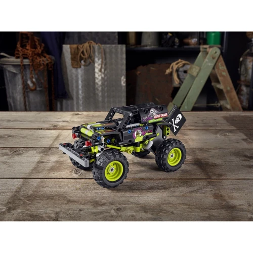 Конструктор LEGO Technic Monster Jam Grave Digger (42118) фото 3