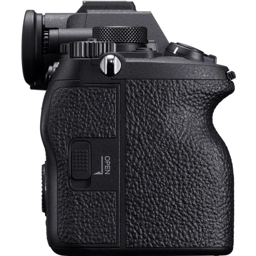 Sony Alpha A7 IV kit (28-60мм): LCD-екран 3", 2359296