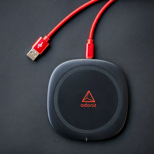 Зарядное устройство Adonit Wireless Charging 10W Black (3123-17-07-A): Особенности Беспроводная зарядка