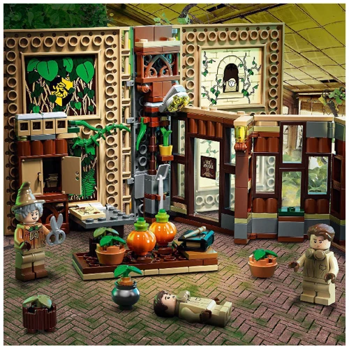 LEGO Harry Potter В Хогвартсе: урок гербалогии (76384) фото 5