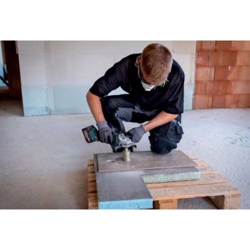 Болгарка (угловая шлифмашина) Metabo W 18 L BL 9-125 (602374840): Производитель Metabo
