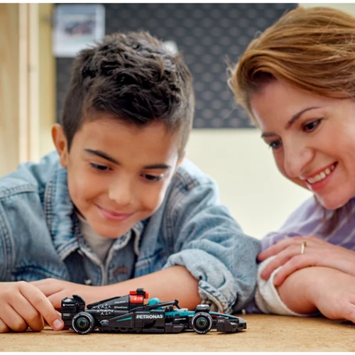 Конструктор LEGO Speed Champions Автомобіль для гонок Mercedes-AMG F1 W15 267 деталей (77244) фото 4