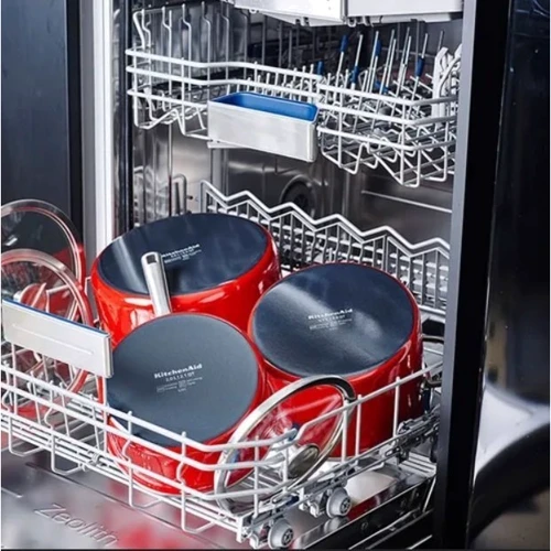 Ковш с крышкой KitchenAid Steel Core 18 см 2 л красный (CC003264-001)