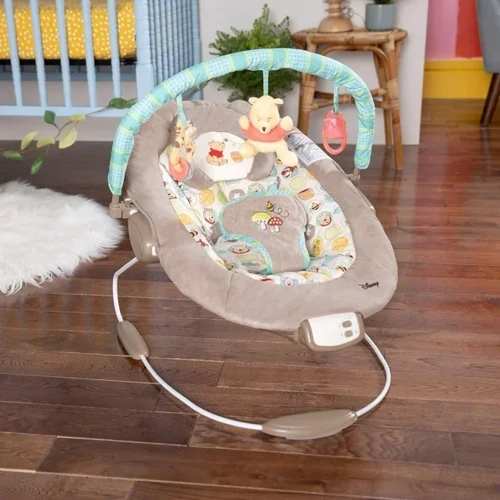 Шезлонг Bright Starts Winnie The Pooh Dots & Hunny Pots (60256) (074451602564): Дополнительные удобства таймер отключения укачивания, Съемный чехол, Ремни безопасности, подголовник, Звуковое сопровождение, дуга с игрушками, Вибрация, блок с музыкой