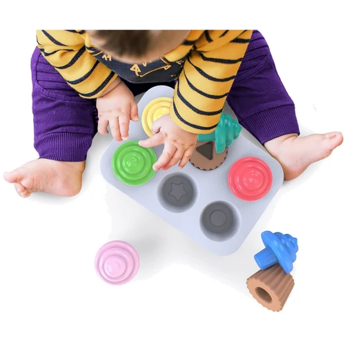 Игрушка-сортер Bright Starts Sort & Sweet Cupcakes (12499)