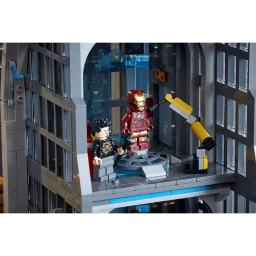Конструктор LEGO Marvel Башта Мстителів (76269)