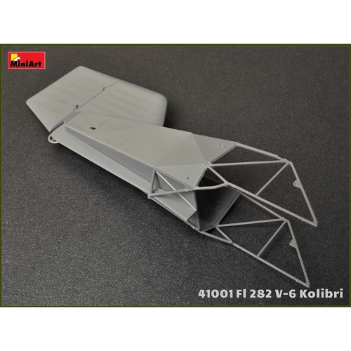 Сборная модель MiniArt Вертолет FL 282 V-6 "Kolibri" (MA41001) фото 11