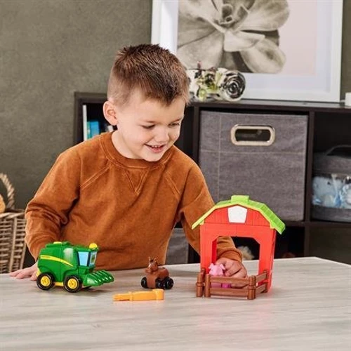 Ігровий набір-конструктор John Deere Kids Збери трактор із загоном (47210) фото 3