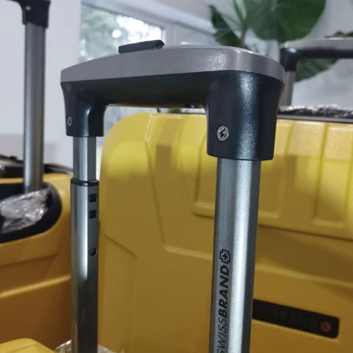 Валіза Swissbrand Ranger (L) Yellow (SWB_LHRAN002L): Країна виробник Китай