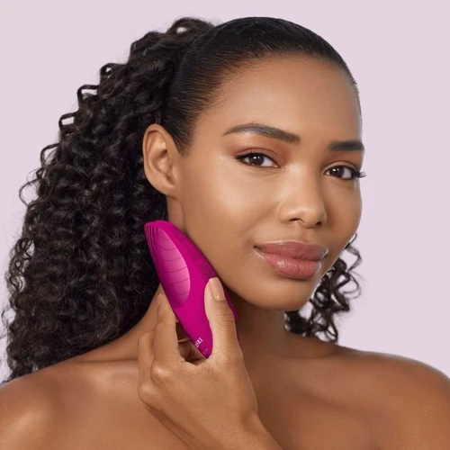 Звуковая термо щетка для лица GESKE Sonic Thermo Facial Brush 6 в 1 Magenta (GK000007MG01) фото 5