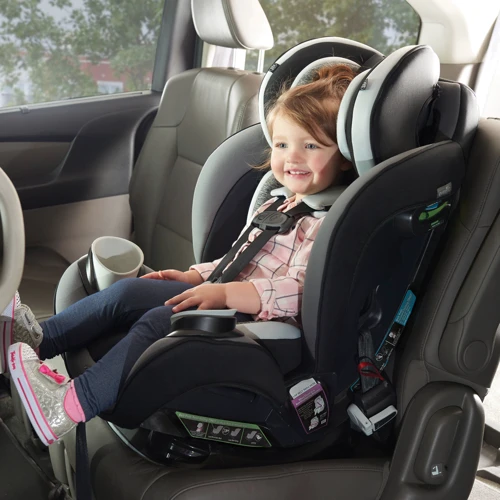 Автокресло Evenflo EveryStage LX (мех) - MIra (группа от 1,8 до 54,4 кг): Внутренние ремни 5-ти точечный ремень