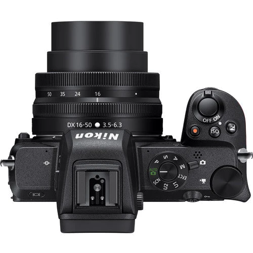 Nikon Z50 kit (16-50mm) VR UA: Размер матрицы 23.5x15.7 мм