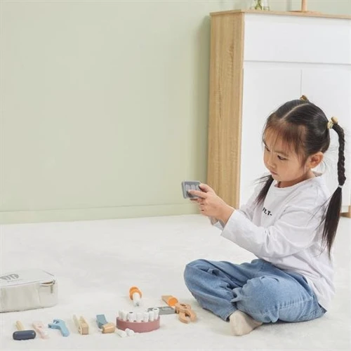 Дерев'яний ігровий набір PolarB Стоматолог 13 елементів (44202)