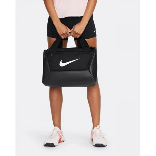 Сумка Nike Nk Brsla XS Duff - 9.5 (25L) черная Уни 38x25x25 см (DM3977-010): Объем 25 л