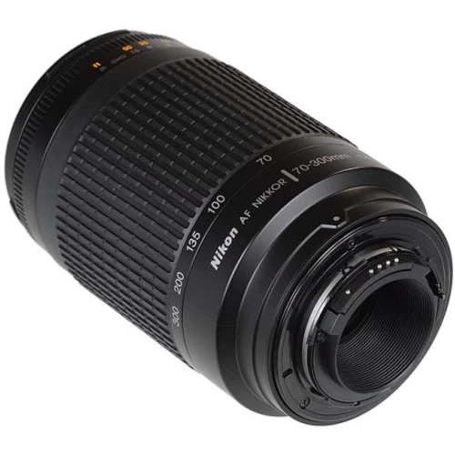 Об'єктив для фотоапарата Nikon 70-300mm f/4-5.6G AF Zoom-Nikkor: Діафрагма при мін./макс. фокусній відстані f/4-5.6