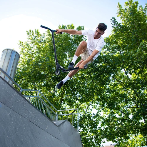 Самокат Micro Ramp – Чёрный (до 100 kg, 2-х колесный) (SA0190): Тип колес литые