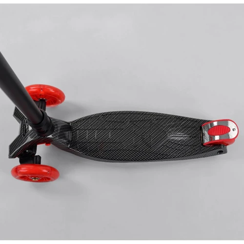 Самокат MAXI "Best Scooter" 4 колеса PU, СВЕТ, трубка руля алюминиевая Black/Red (102019): Количество колес 3