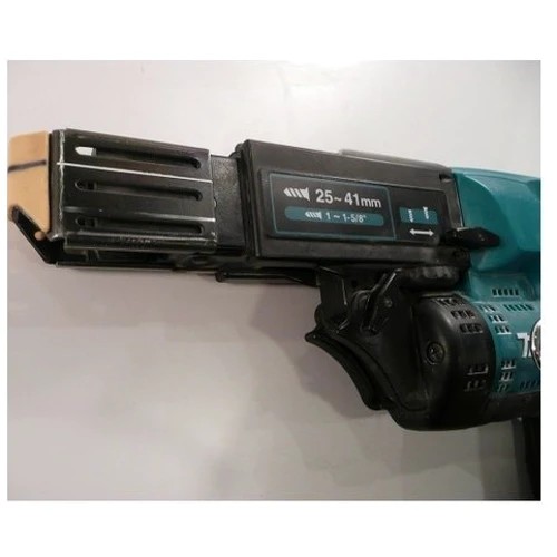 Шуруповерт аккумуляторный Makita BFR440RFE: Тип патрона под биты
