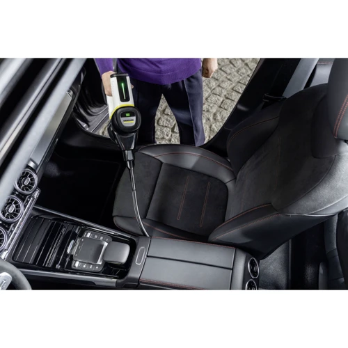 Пылесос Karcher VC 7 Cordless yourMax Car (1.198-712.0) : Емкость пылесборника 0.8 л