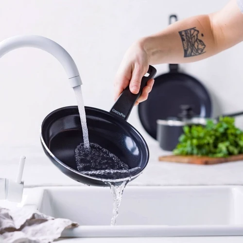 Сковорода GreenPan Essence Perforated Base 20 см (CC009038-001)