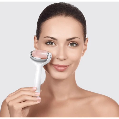 Электронный роллер для лица и тела с микроиглами GESKE MicroNeedle Face&Body Roller 8в1 white фото 5