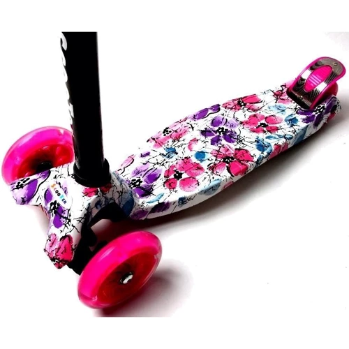 Дитячий самокат MAXI. Flowers 2 (всі колеса світяться): Кількість коліс 3