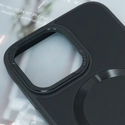 Чехол для iPhone TPU Case Bonbon Leather Metal Style with MagSafe Black for iPhone 15: Цвет черный