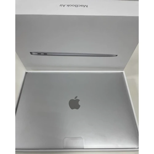 Apple MacBook Air M1 13 256GB Silver (MGN93) 2020 (MacBook) (SFVFGG95QQ6L7): Причина уценки Активирован, состояние нового, полный комплект
