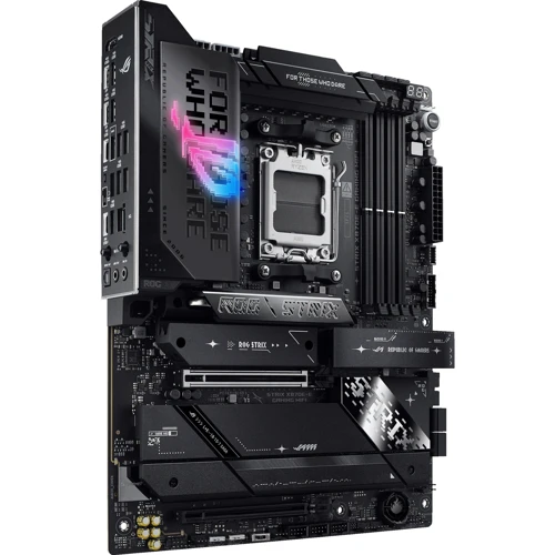 ASUS ROG STRIX X870E-E GAMING WIFI UA: Оперативная память 4xDDR5 8400 МГц, до 192 ГБ