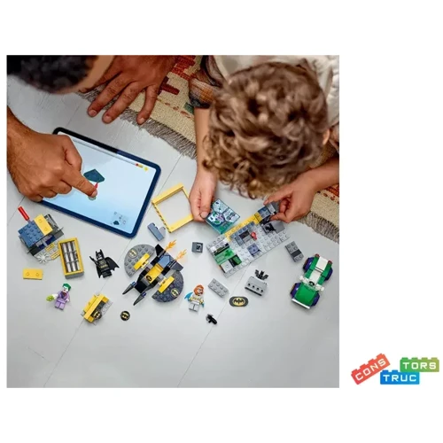 Конструктор LEGO Super Heroes Пещера Бэтмена с Бэтменом Бэтгёрл и Джокером (76272): Количество деталей, шт. 184