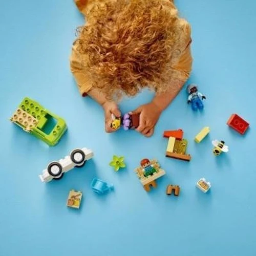 Конструктор LEGO DUPLO Town Town Уход за пчелами и ульями (10419)