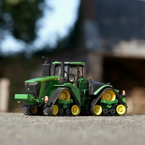 Трактор Britains John Deere 9RX 640 1:32 (43300): Масштаб 1:32