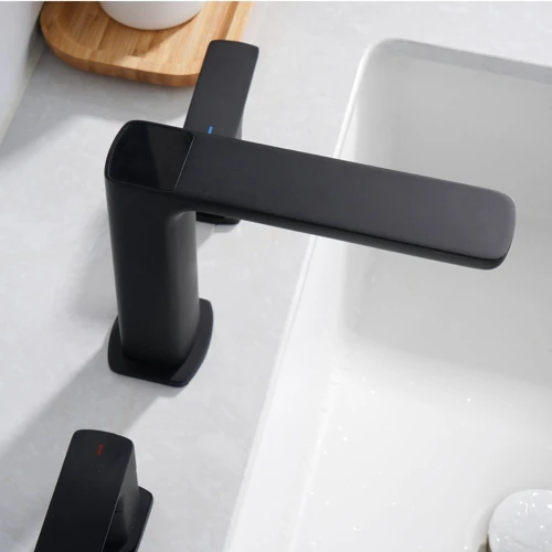 Смеситель для раковины Lefton Widespread 2-handle Bathroom Faucet with Temperature Display-BFWS2402 Matt Black фото 12